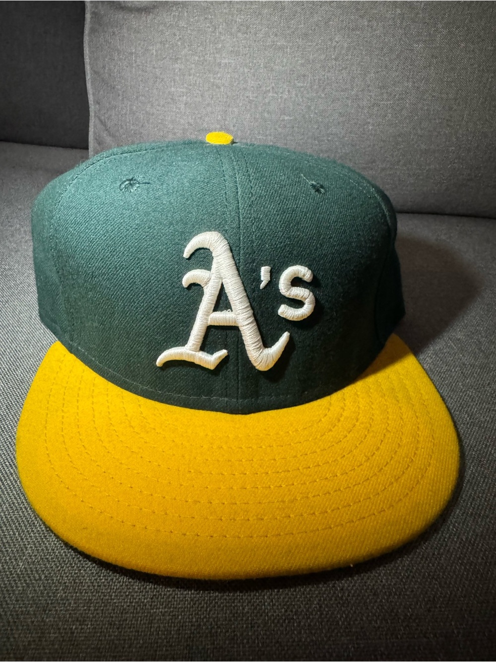 New Era 59FIFTY Black and Dark Green Fitted Cap